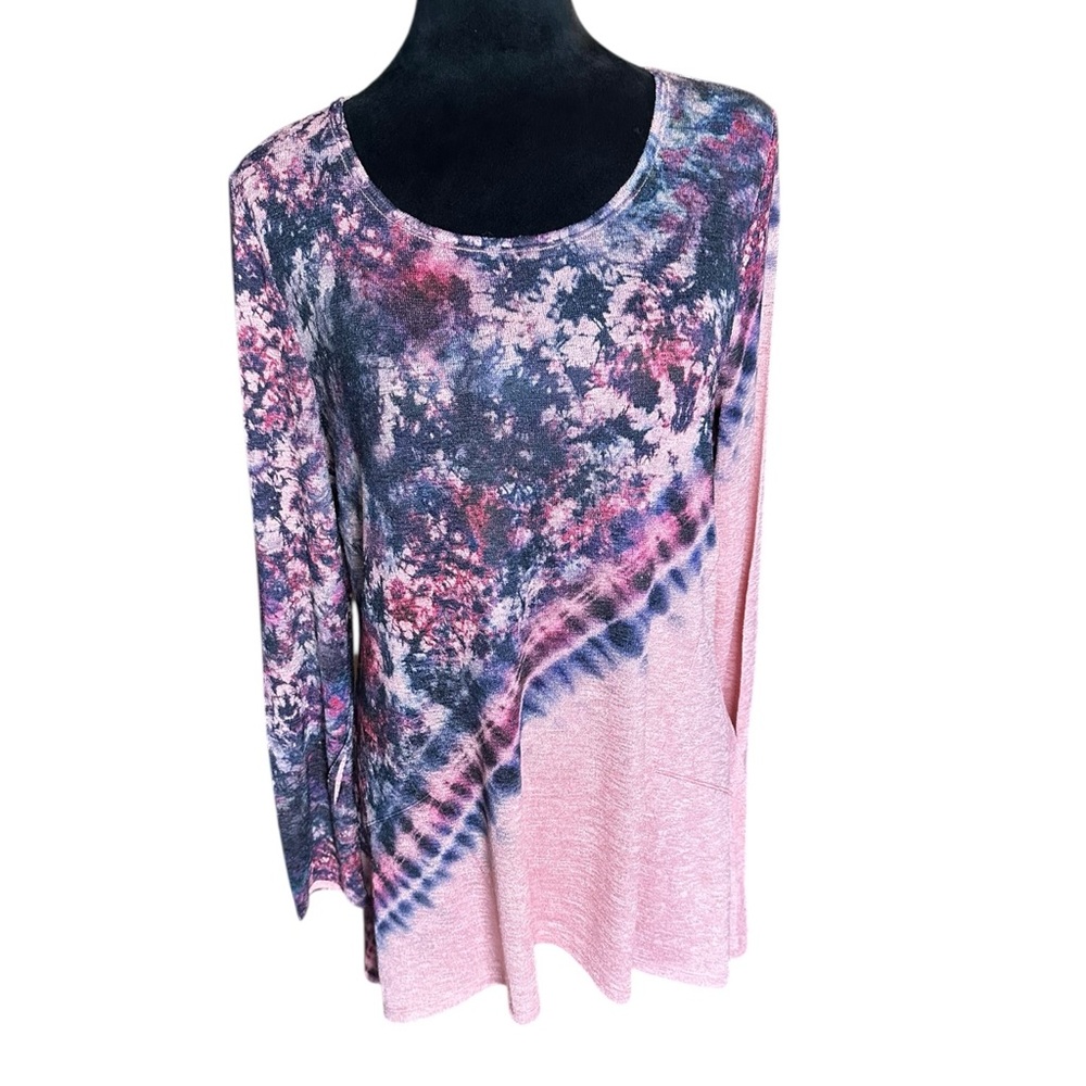 World Unity Women’s Pink Geo Pattern Tie-Dye - Picture 2 of 8